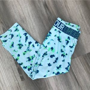 Stretchy Youth Large Under Armor cropped leggings with blue splatters